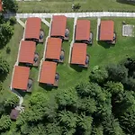 Orava - Bungalovy بيت خشبي *