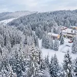 Orava - Bungalovy بيت خشبي *