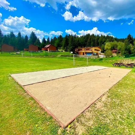 Orava Lodge *