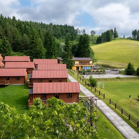 Alojamento de Turismo Selvagem Orava - Bungalovy Dolny Kubin