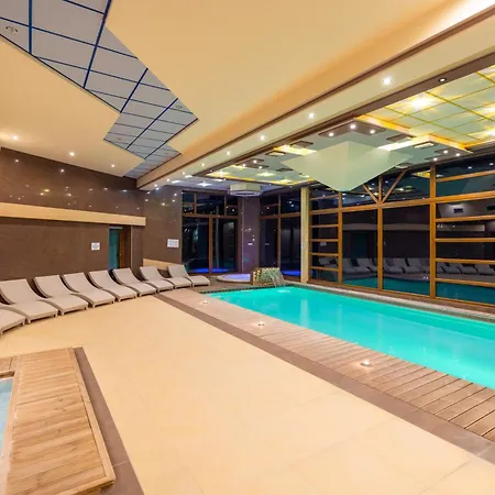 Orava - Bungalovy Alojamento de Turismo Selvagem Dolny Kubin